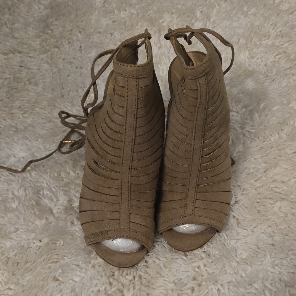 Shoe Dazzle Taupe Lace-Up Cutout Peep-Toe Heels